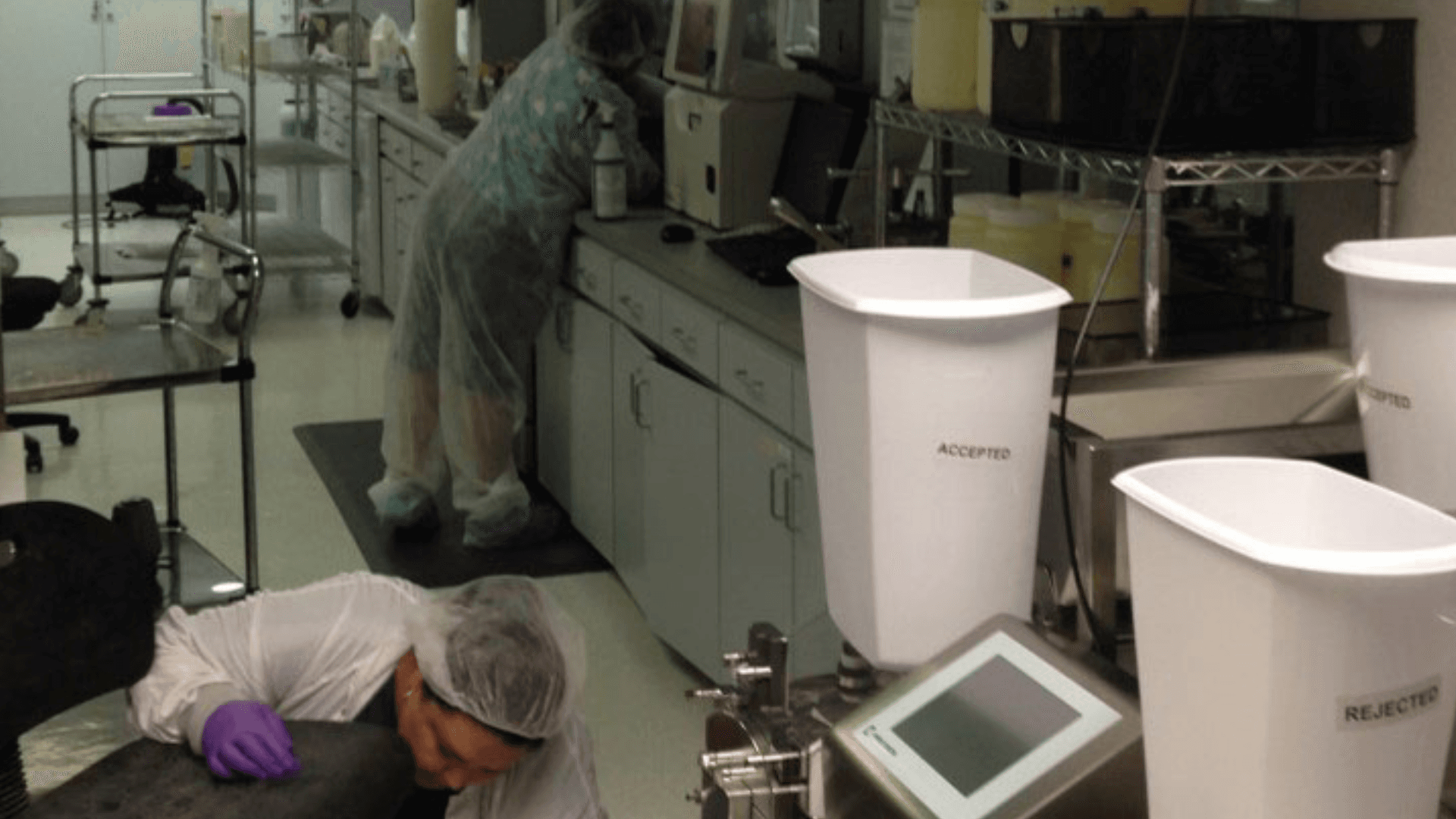 Laboratory cleaning